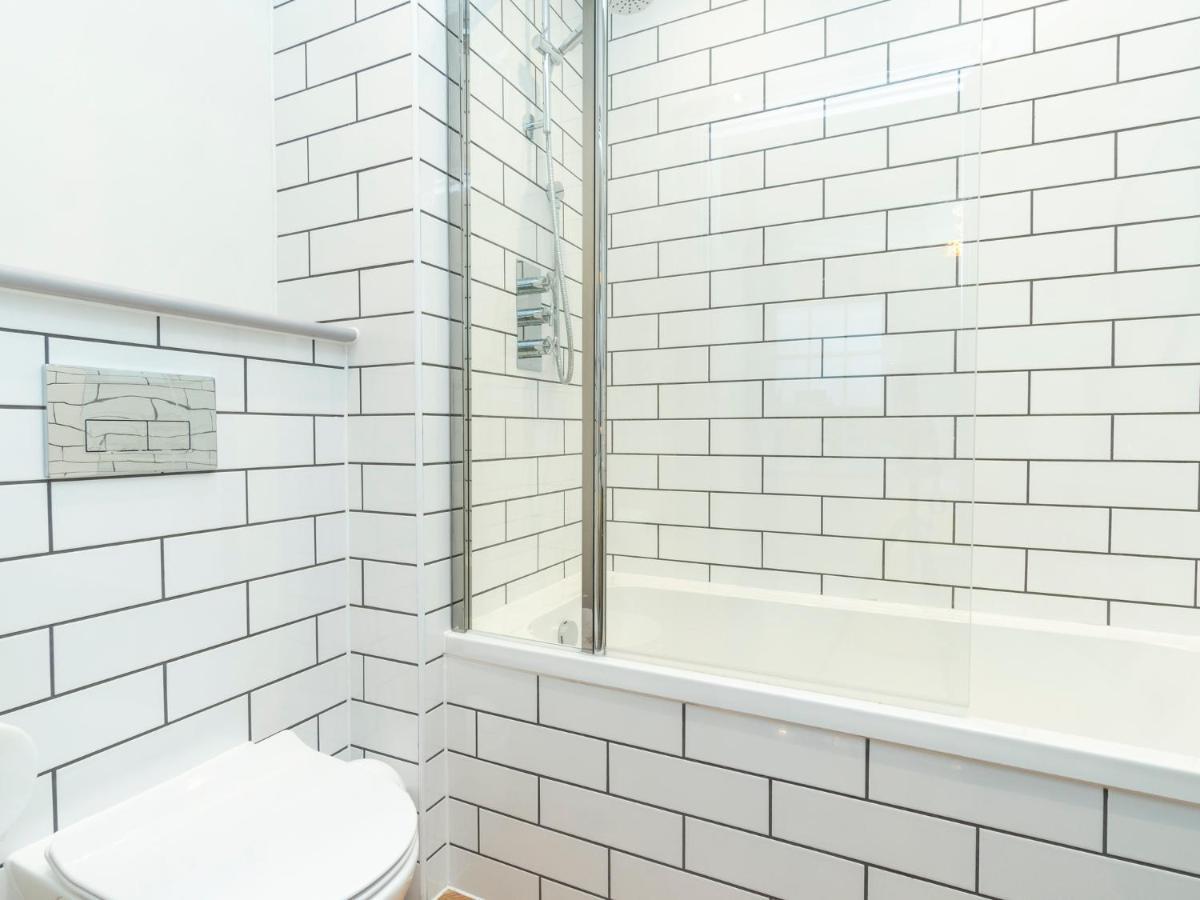 Pass The Keys Stunning 2 Bed Retreat In The Heart Of Bath Apartman Kültér fotó